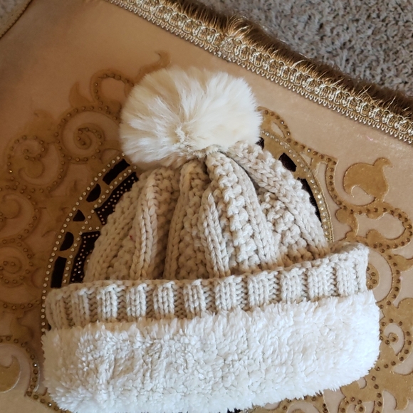 Winter wears - Picture 4 of 4